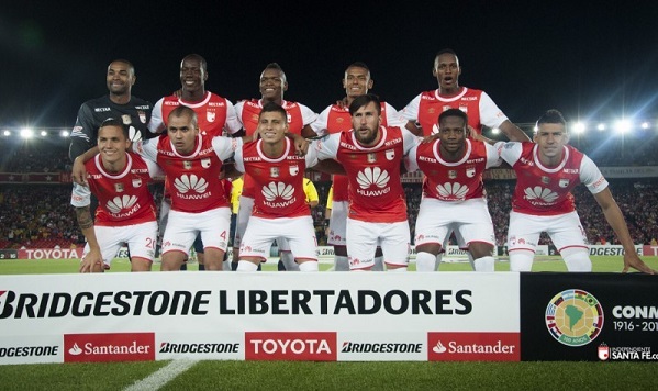 Felipe Jonatan reclama da arbitragem: 'Se não fossem esses doentes,  estaríamos na Libertadores