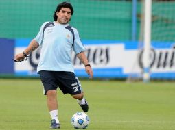 Dos 27 jogadores, somente 20 estão a disposição de Maradona