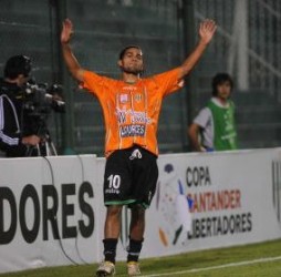 Banfield, de Erviti, enfrenta Inter-BRA