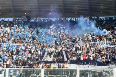 hinchada do Lobo comemora a volta à 1a divisão