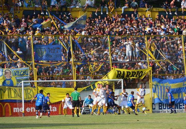 Estudiantes de Buenos Aires - Club Ferro Carril Oeste placar ao