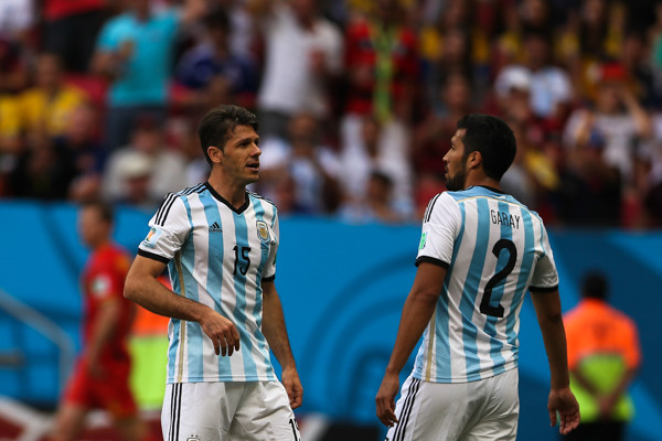 Demichelis fez dupla com Garay na partida deste sábado, que classificou a Argentina para as semifinais