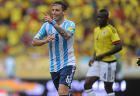 Biglia festeja o gol que deu a vitória à albiceleste