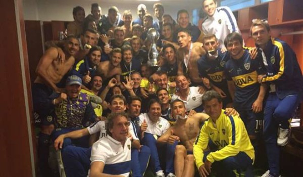 vestuario-Boca-ganar-Copa-Argentina_OLEIMA20151105_0007_29