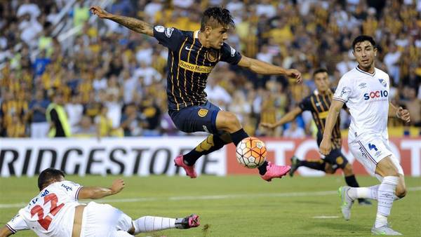 Rosario-Central-debut-copero-Nacional_CLAIMA20160225_0334_28